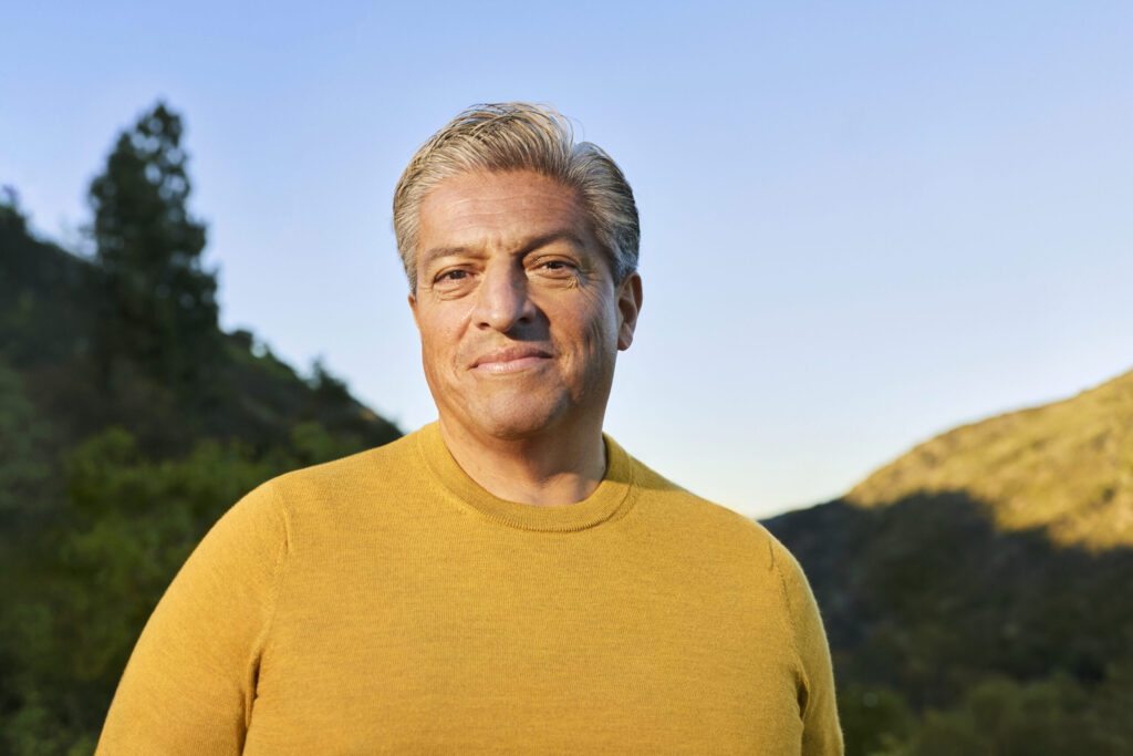 Brustkrebs Übersicht | Novartis klinische Forschung | Potrait Mann mittleren Alters