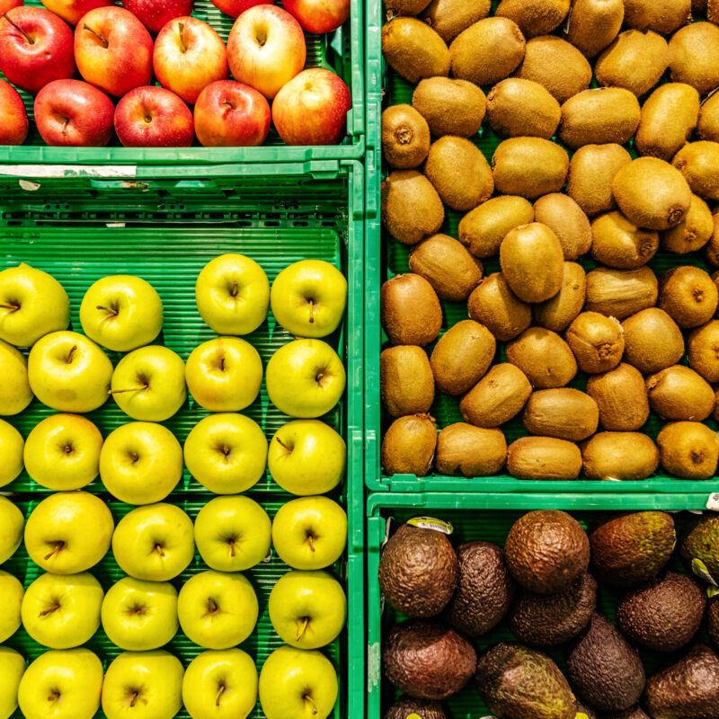 Novartis | klinische Forschung | Allergien | Frische Früchte auf Markt
